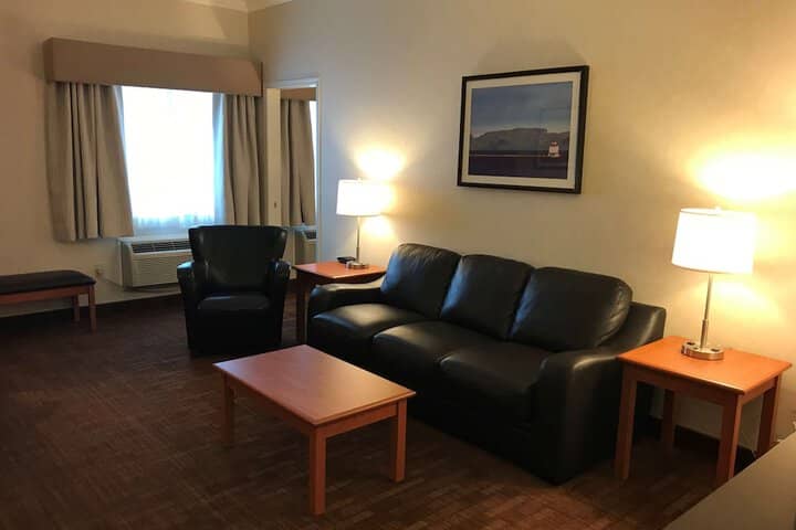 Room 21 of 40